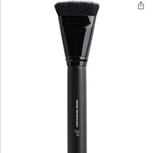 Contouring Brush